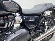 Triumph Street BONNEVILLE STREET TWIN 22