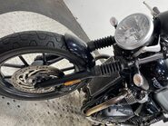 Triumph Street BONNEVILLE STREET TWIN 25