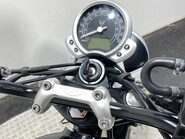 Triumph Street BONNEVILLE STREET TWIN 37