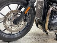 Triumph Street BONNEVILLE STREET TWIN 39