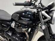 Triumph Street BONNEVILLE STREET TWIN 47