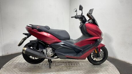Lexmoto Aura 300 AURA 300 LJ300T-18-E5 1