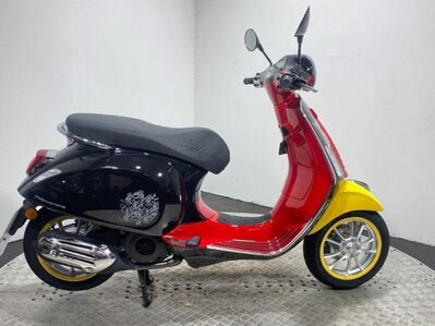 Piaggio Vespa Primavera VESPA PRIMAVERA DISNEY 125