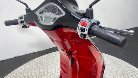 Piaggio Vespa Primavera VESPA PRIMAVERA DISNEY 125 4