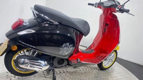 Piaggio Vespa Primavera VESPA PRIMAVERA DISNEY 125 9