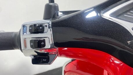 Piaggio Vespa Primavera VESPA PRIMAVERA DISNEY 125 23