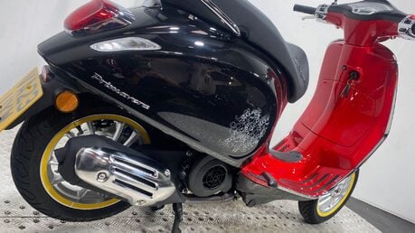 Piaggio Vespa Primavera VESPA PRIMAVERA DISNEY 125 34