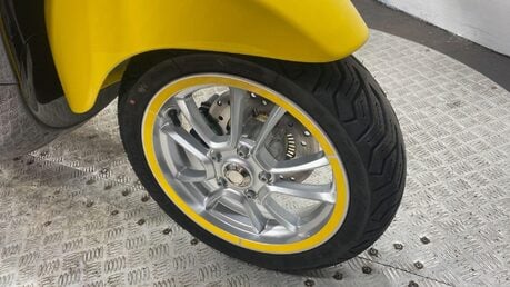 Piaggio Vespa Primavera VESPA PRIMAVERA DISNEY 125 59