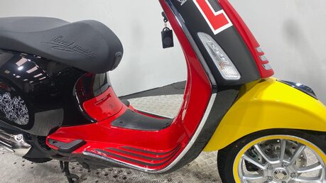 Piaggio Vespa Primavera VESPA PRIMAVERA DISNEY 125 41