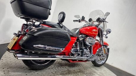 Harley-Davidson Touring FLHRSE CVO Roadking 2