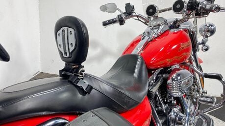 Harley-Davidson Touring FLHRSE CVO Roadking 13