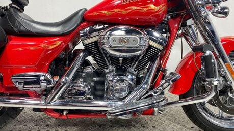 Harley-Davidson Touring FLHRSE CVO Roadking 19