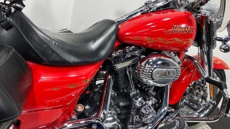 Harley-Davidson Touring FLHRSE CVO Roadking 21
