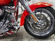 Harley-Davidson Touring FLHRSE CVO Roadking 26