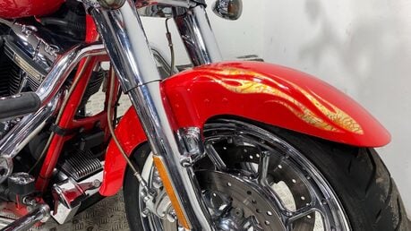 Harley-Davidson Touring FLHRSE CVO Roadking 28