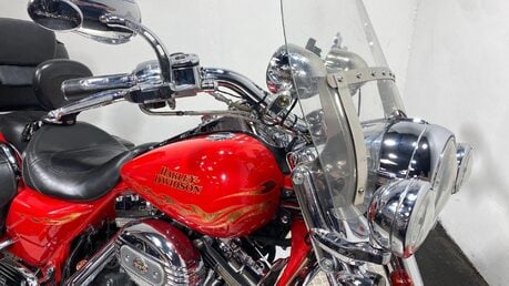 Harley-Davidson Touring FLHRSE CVO Roadking 31