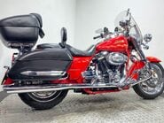 Harley-Davidson Touring FLHRSE CVO Roadking 37
