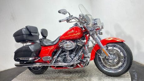Harley-Davidson Touring FLHRSE CVO Roadking 38