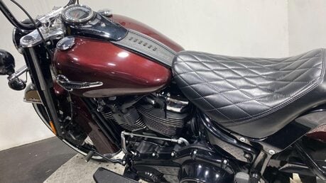 Harley-Davidson Softail 1745 FLHC Heritage Classic Euro 4 37