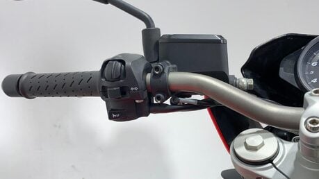 Aprilia Shiver SL 750 SHIVER 41