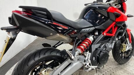 Aprilia Shiver SL 750 SHIVER 6