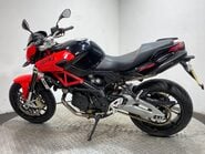 Aprilia Shiver SL 750 SHIVER 13