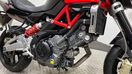 Aprilia Shiver SL 750 SHIVER 22