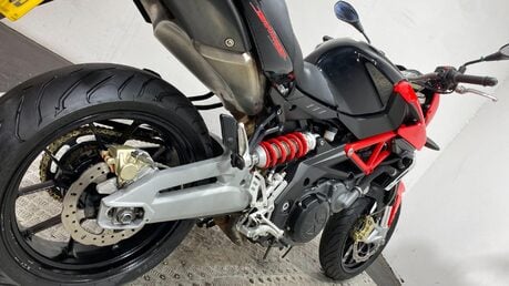 Aprilia Shiver SL 750 SHIVER 31