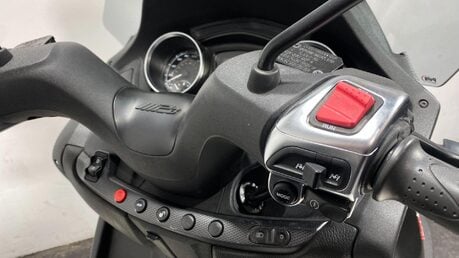 Piaggio MP3 MP3 500 HPE 33