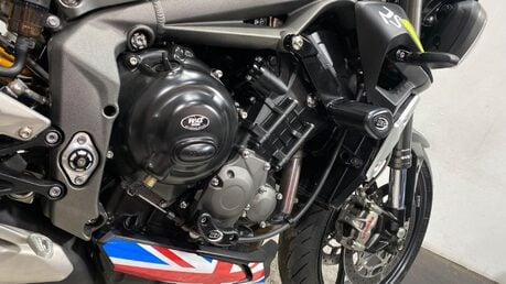 Triumph Street Triple STREET TRIPLE RS 21