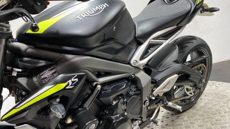 Triumph Street Triple STREET TRIPLE RS 28