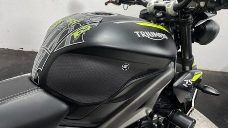 Triumph Street Triple STREET TRIPLE RS 40