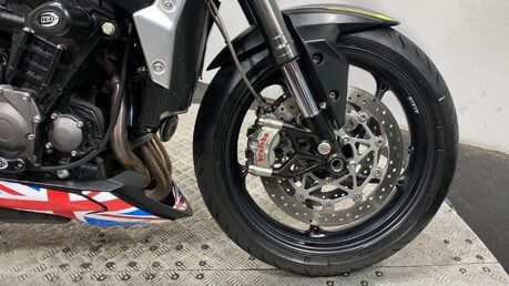 Triumph Street Triple STREET TRIPLE RS 52