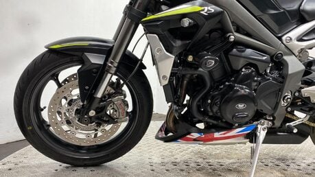 Triumph Street Triple STREET TRIPLE RS 54