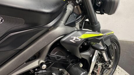 Triumph Street Triple STREET TRIPLE RS 57