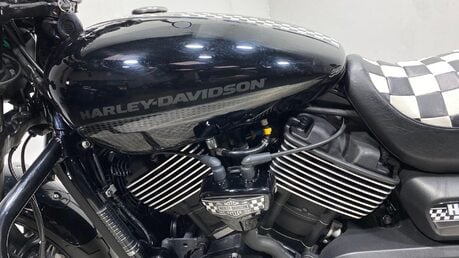 Harley-Davidson Street XG 750 A 17 24