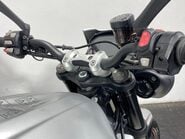 Triumph Street Triple STREET TRIPLE R 19
