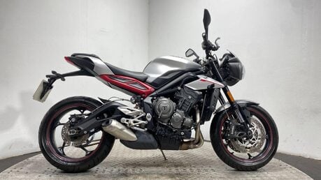 Triumph Street Triple STREET TRIPLE R 1