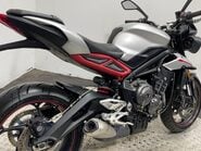Triumph Street Triple STREET TRIPLE R 6