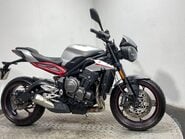 Triumph Street Triple STREET TRIPLE R 9