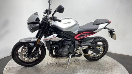 Triumph Street Triple STREET TRIPLE R 11