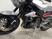 Triumph Street Triple STREET TRIPLE R 12