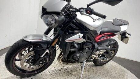 Triumph Street Triple STREET TRIPLE R 17