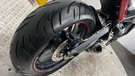 Triumph Street Triple STREET TRIPLE R 30