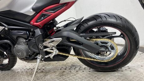 Triumph Street Triple STREET TRIPLE R 32