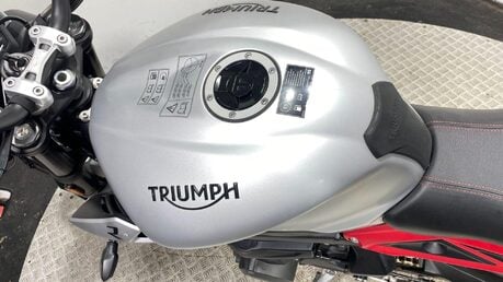 Triumph Street Triple STREET TRIPLE R 36