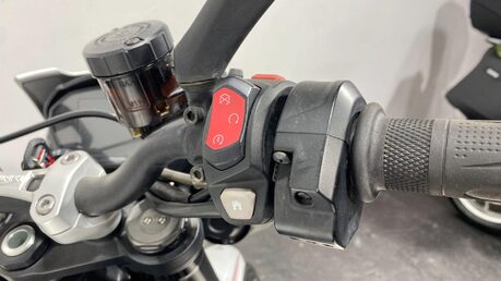 Triumph Street Triple STREET TRIPLE R 39
