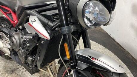 Triumph Street Triple STREET TRIPLE R 47