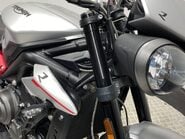 Triumph Street Triple STREET TRIPLE R 48