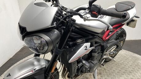 Triumph Street Triple STREET TRIPLE R 50